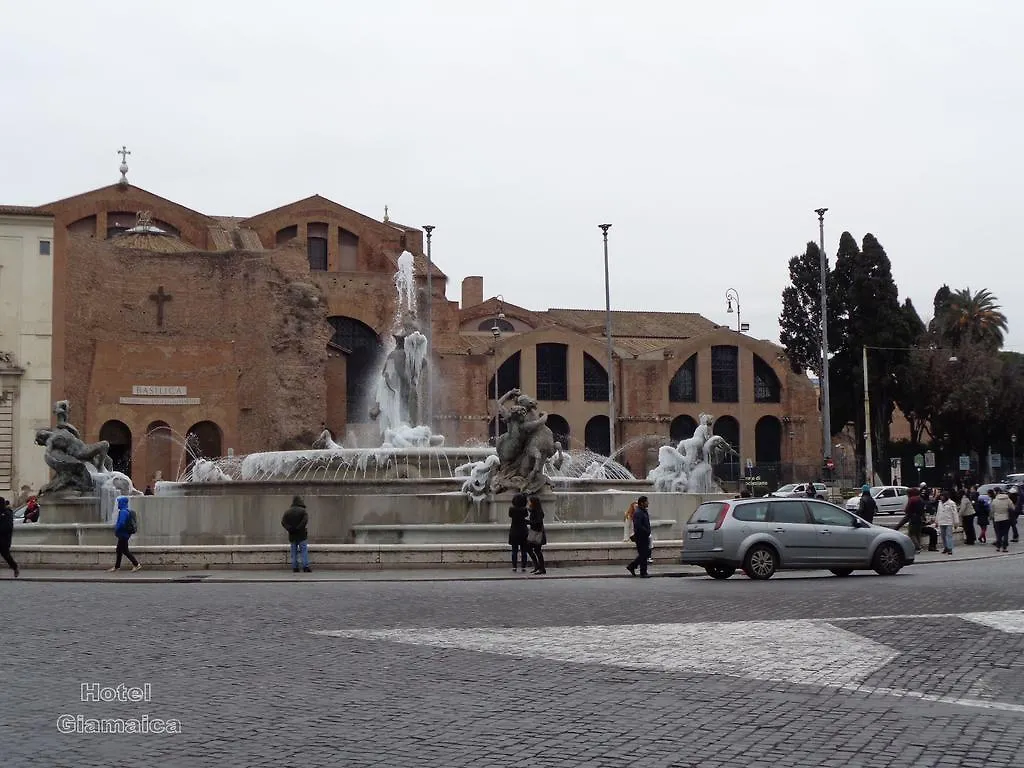Hotel Giamaica For Girls & Ladies Only Rome Italy